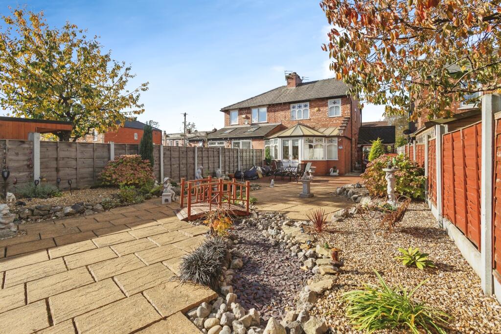 House in Stockport, Heaton Norris, Cheadle Heath - More
