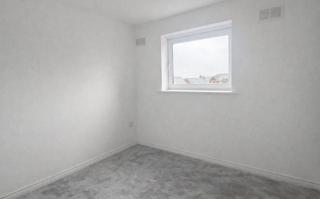 Apartment in Dudley - View 5