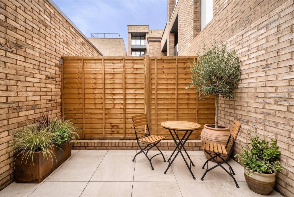 Apartment in London - View 4