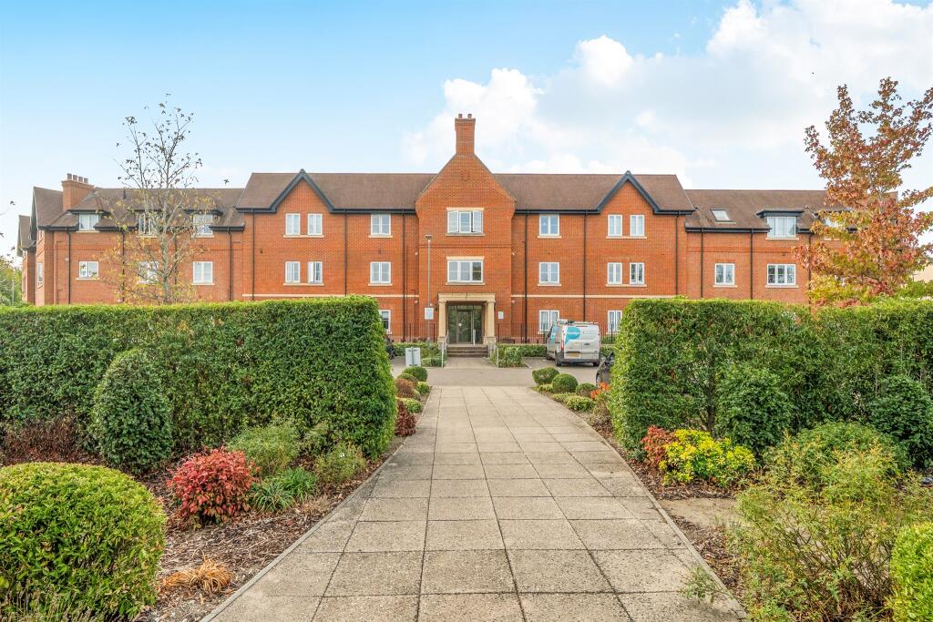 Apartment in Slough, Taplow