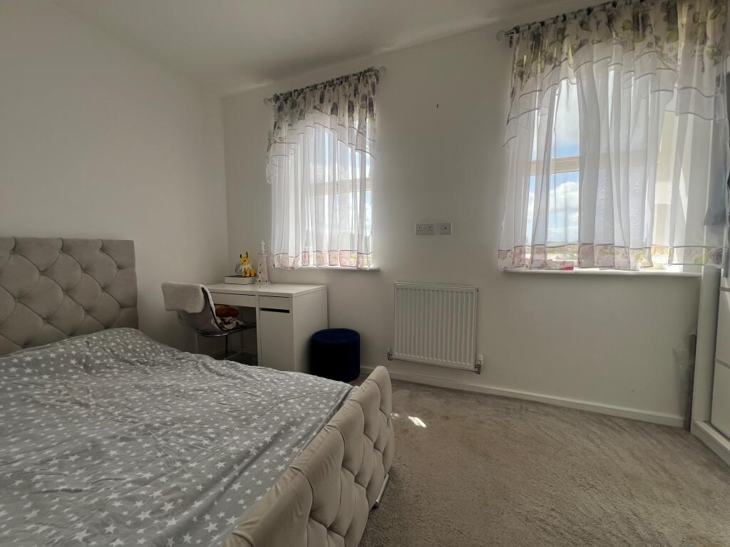 House in Wakefield - View 4