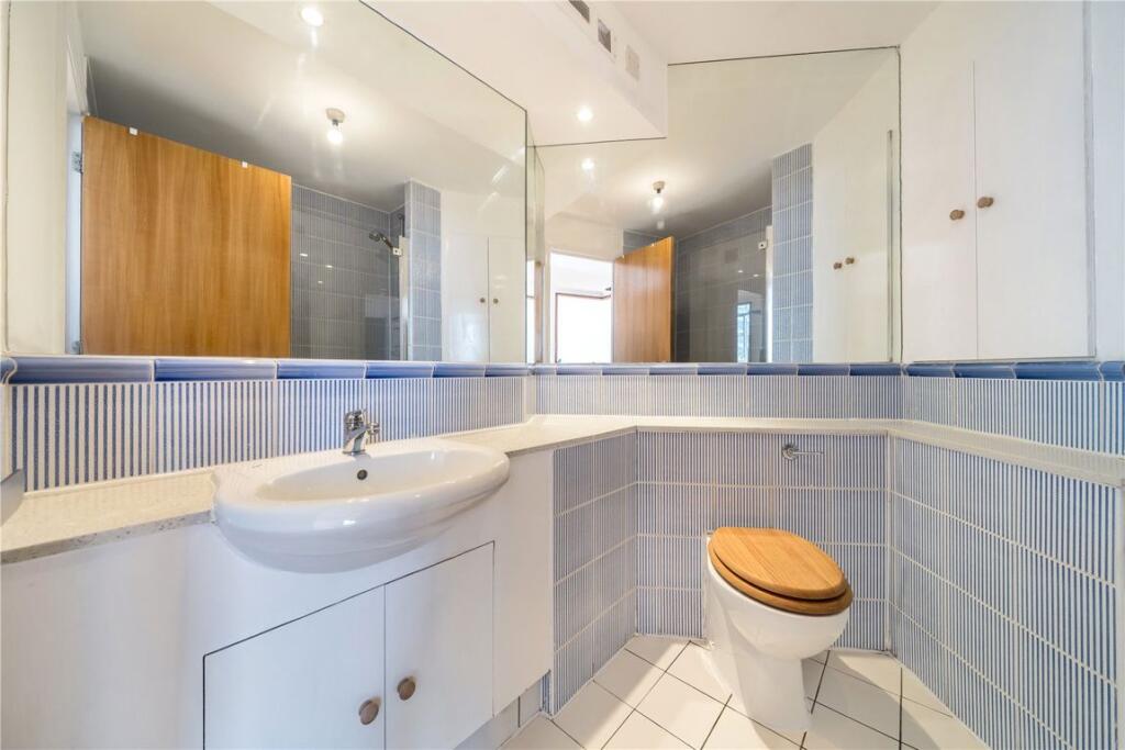 Apartment in London - More