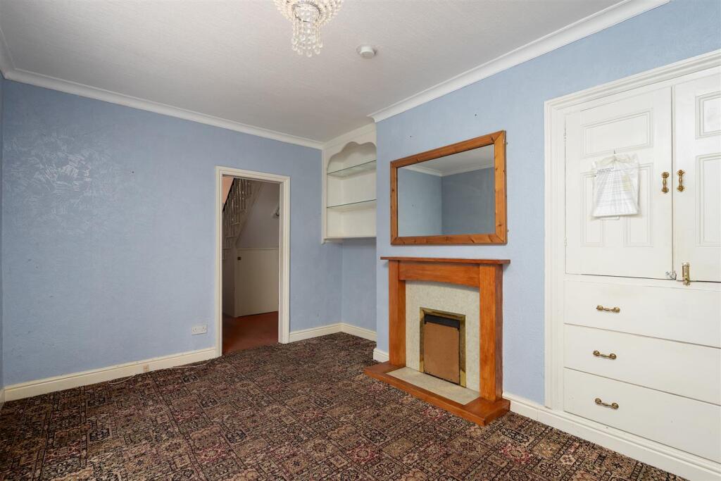 Queen Street, WITHERNSEA - View 6