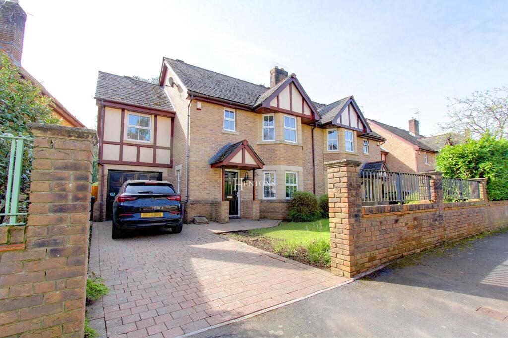 Main image of property: Nant Y Wedal, Heath, Cardiff