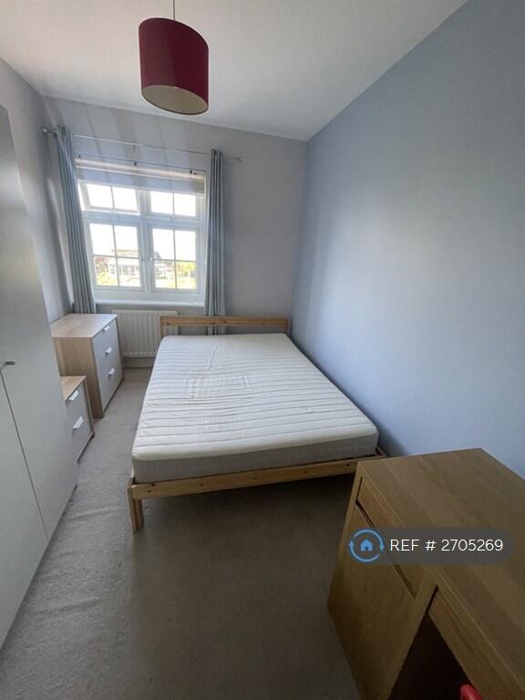 1 bedroom house share for rent