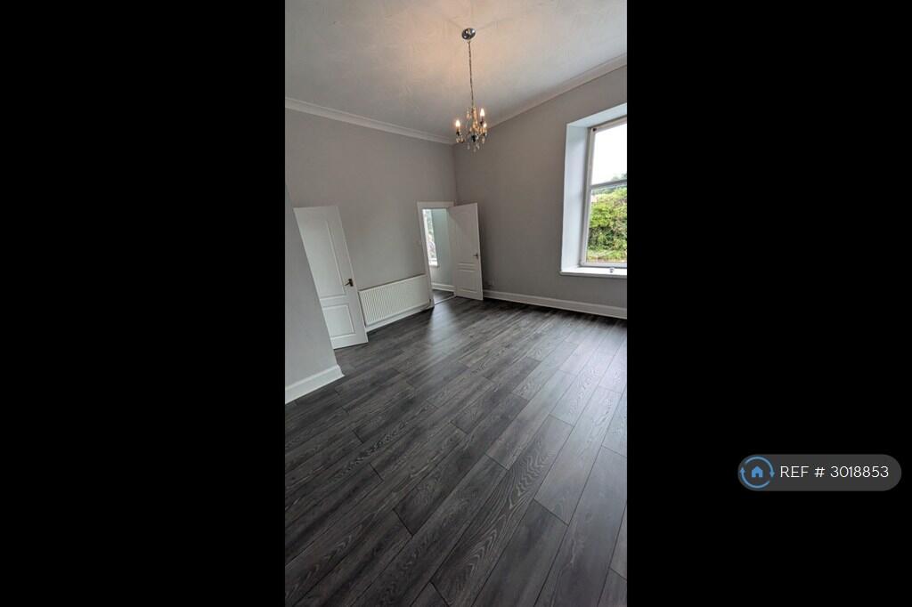 Apartment in Glasgow - View 3