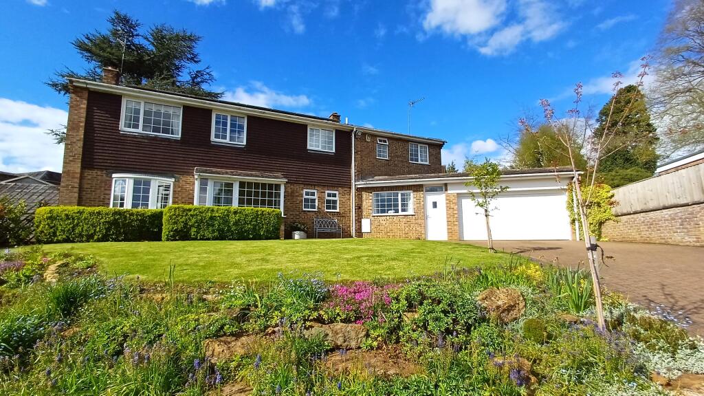 Main image of property: Barley Close, Sibford Gower, OX15
