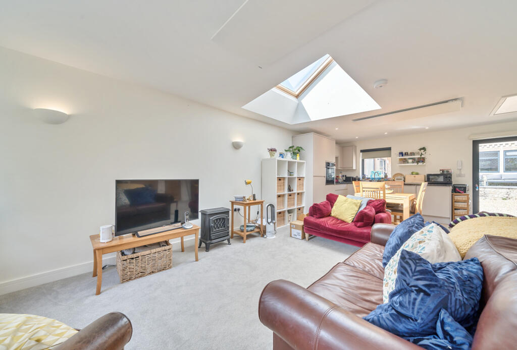 House in Timsbury, Amesbury - View 3
