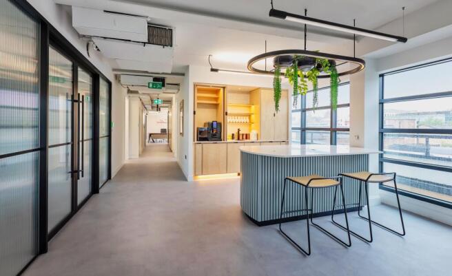 7 Kitchenette
