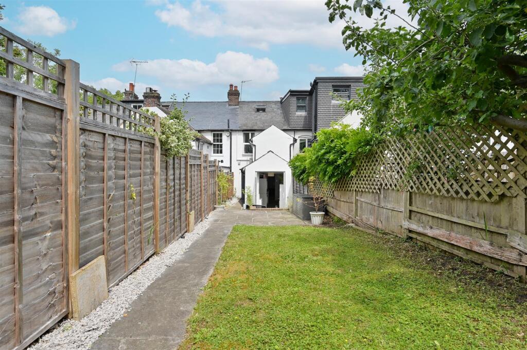 House in Harpenden, Batford - View 2