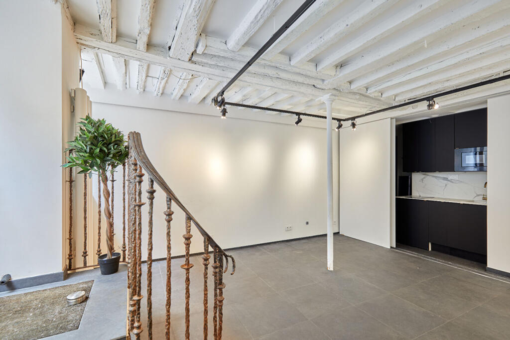 Main image of property: Paris-Isle of France, Paris, Paris 04