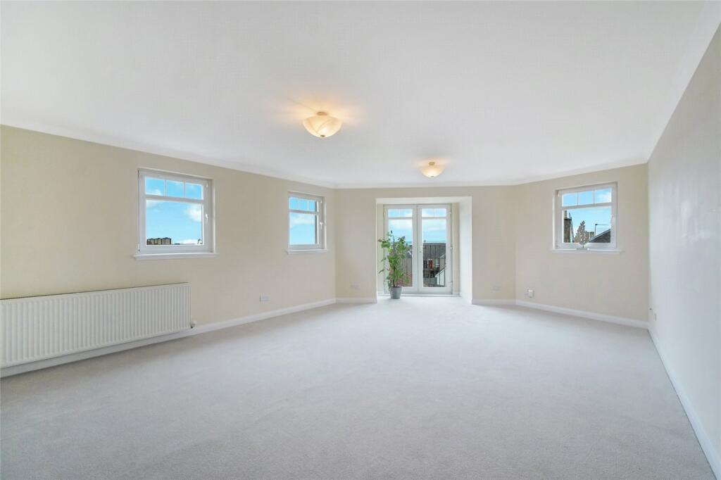 Meldrum Court, Kirkcaldy, Fife, KY2 photo 4