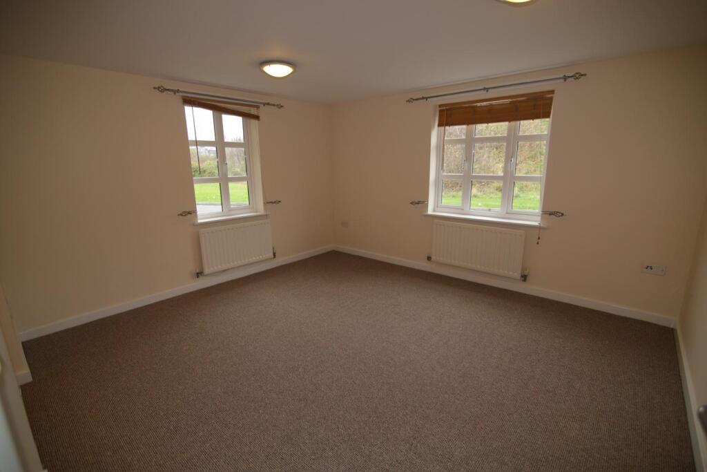 Apartment in Taunton, Obridge - View 2