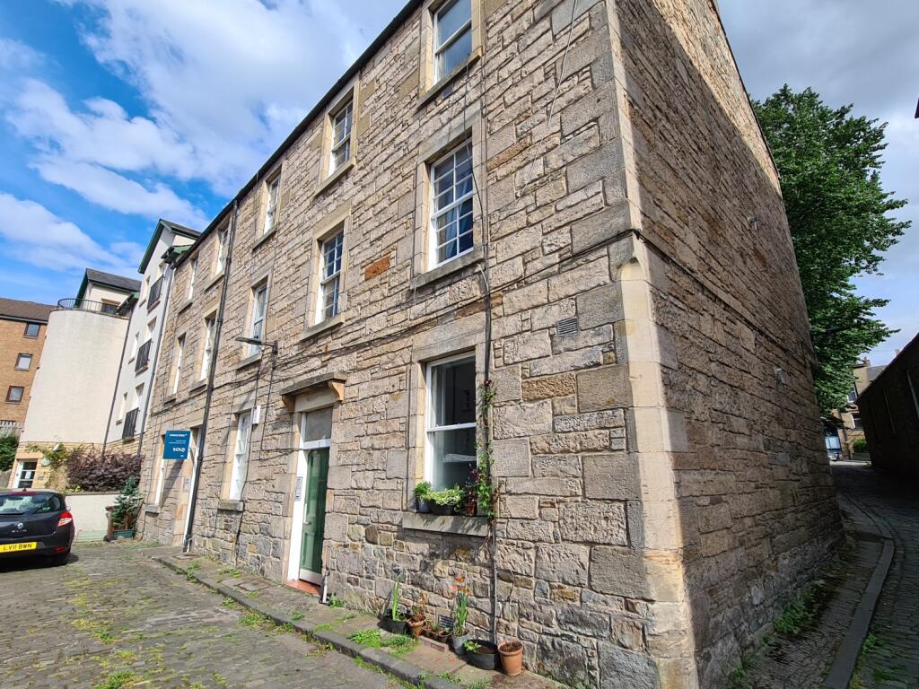 Main image of property: 1 Munro Place, Canonmills, EH3 