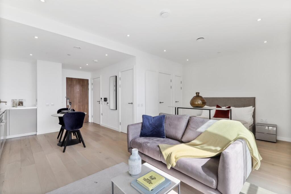 Main image of property: Laurel Point