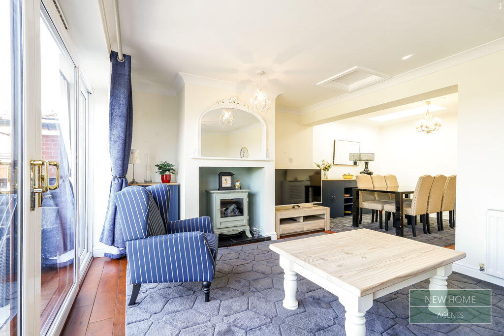 House in Stoke-on-Trent - View 4