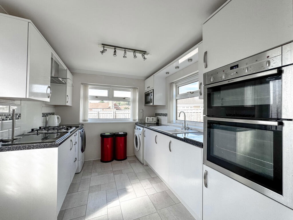 Burringham Road, Norton, Stockton-on-Tees, Durham, TS20 1RN photo 2
