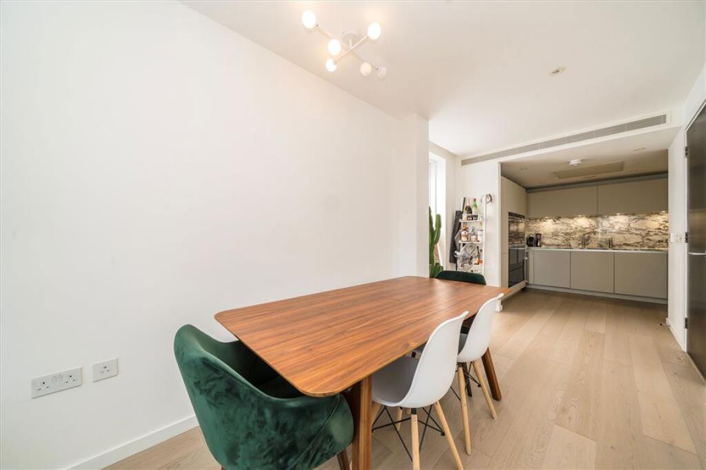 Apartment in London - View 4