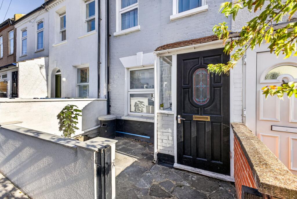 House in London - View 5