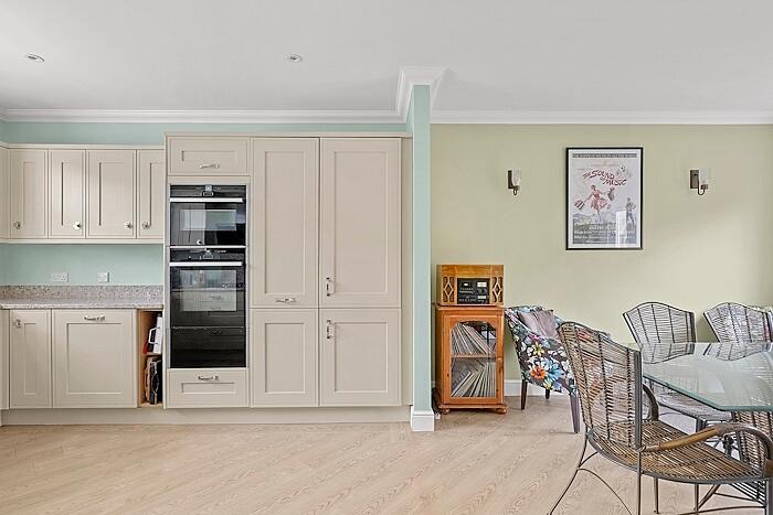 Hemnall Street, Epping, CM16 photo 3