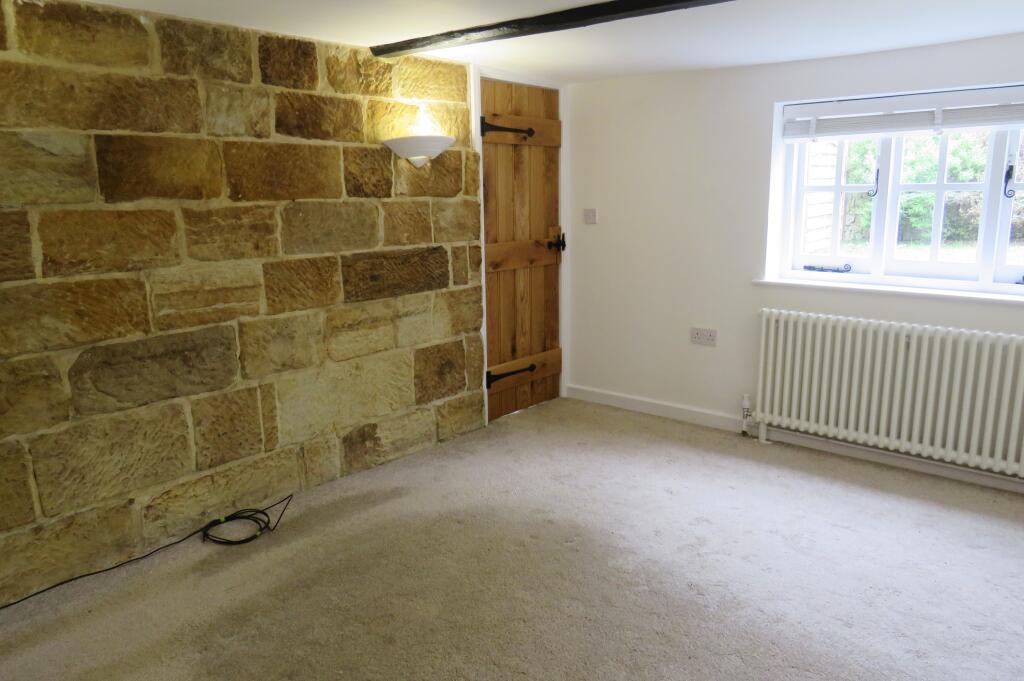 Apartment in Redhill - View 4