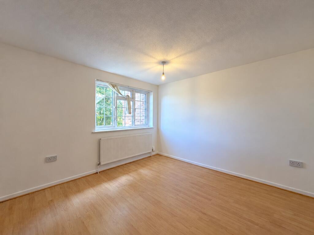 House in Gillingham, Medway - More