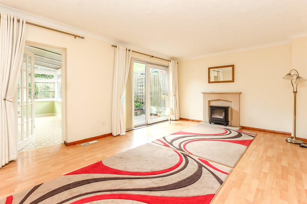 House in Wellingborough, Hatton Park - View 2