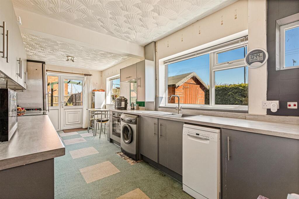 Foxhunter Drive, Oadby, Leicester – pohled 3