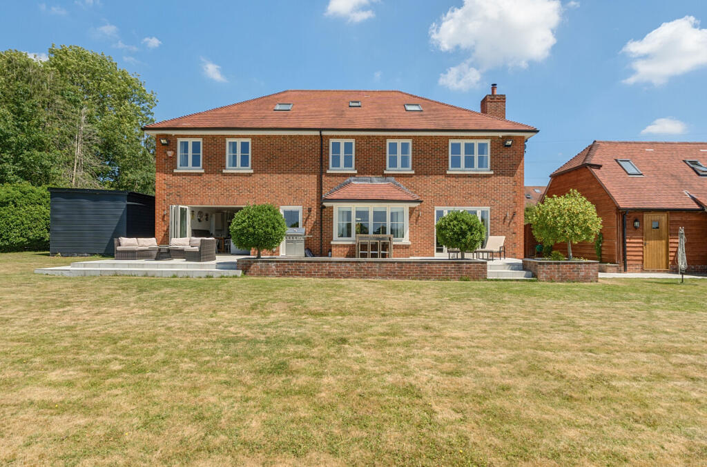 5-bed detached on Hook Road, Ampfield, Romsey, SO51, £1,500,000