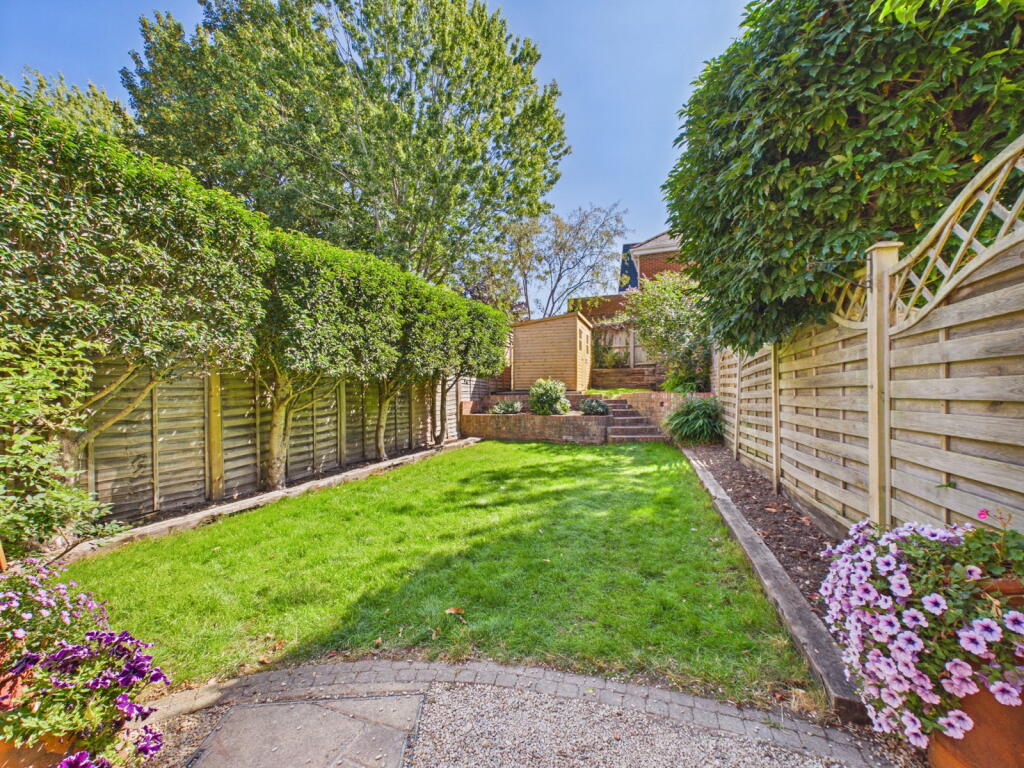 College Rise, Maidenhead, SL6 photo 4