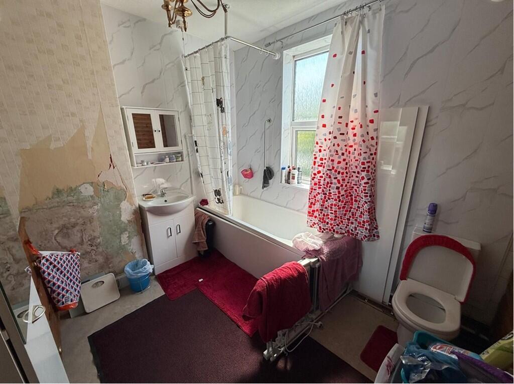 House in Nottingham - More