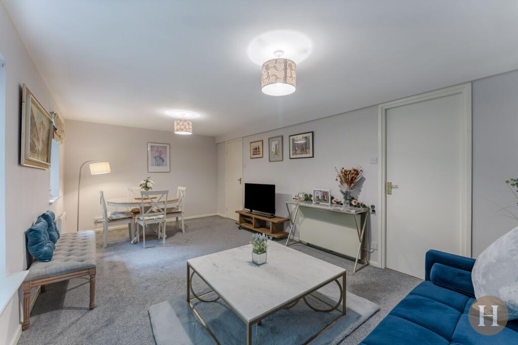 Griffin Gardens, Harborne, B17 photo 4