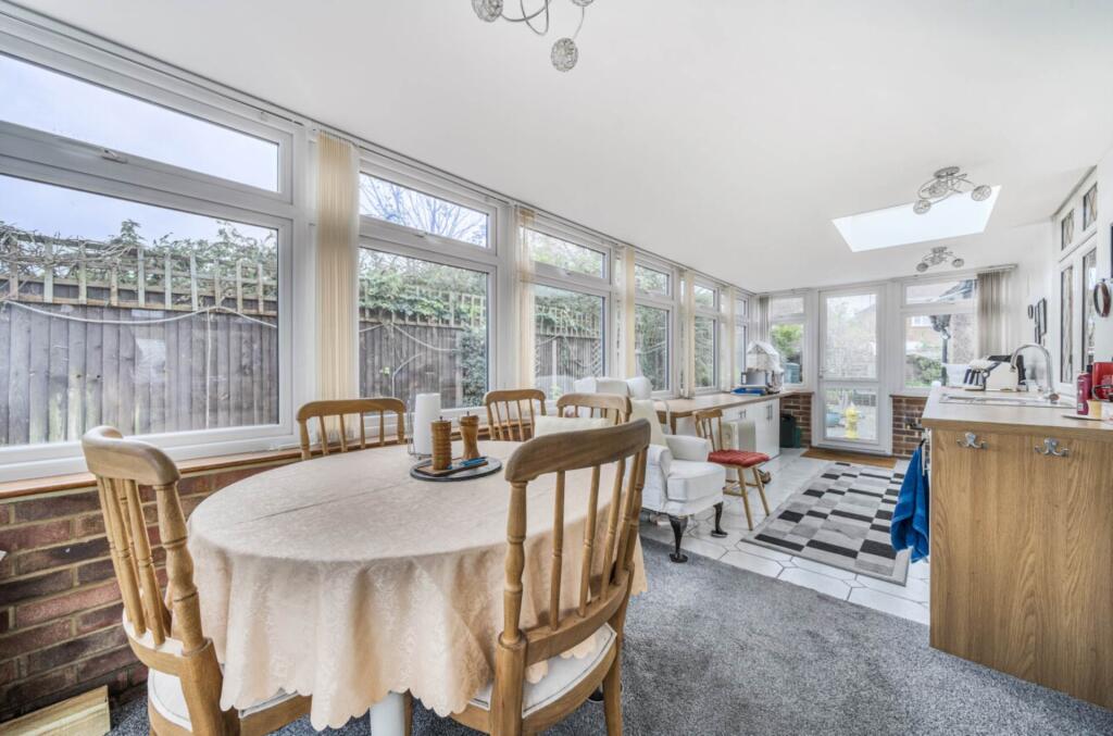 Slade Green Road, Erith, DA8 2JG photo 3