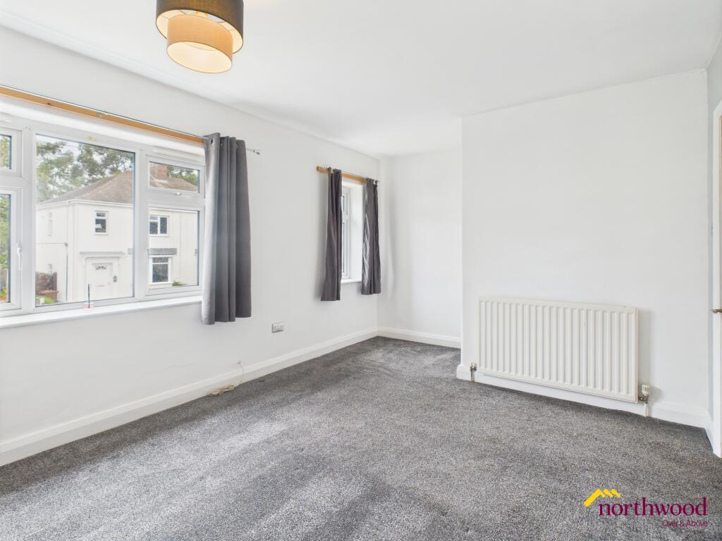 House in Stoke-on-Trent - More