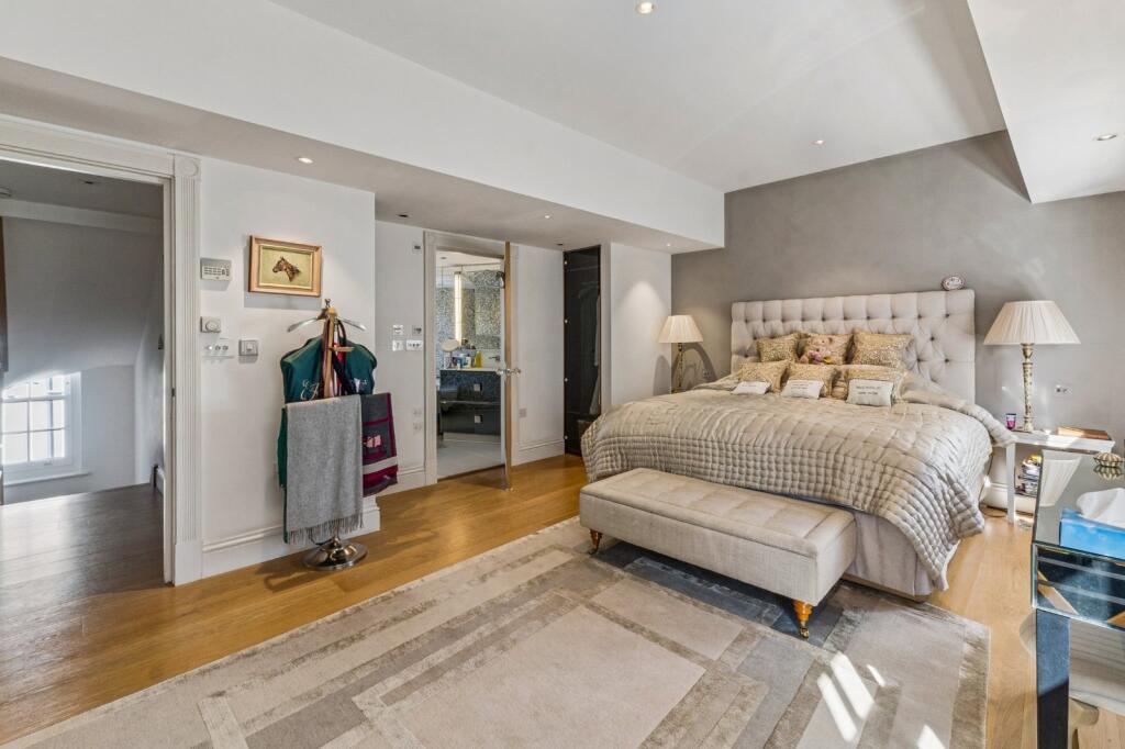 Apartment in London, South Kensington - View 4