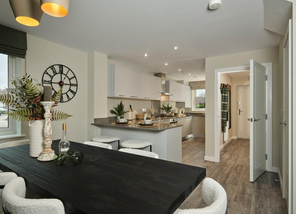 House in London, Raynes Park - View 2