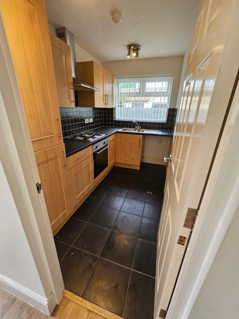 Apartment in Preston - View 2