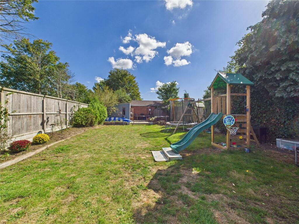 Irvine Road, Colchester, Essex, CO3 photo 2