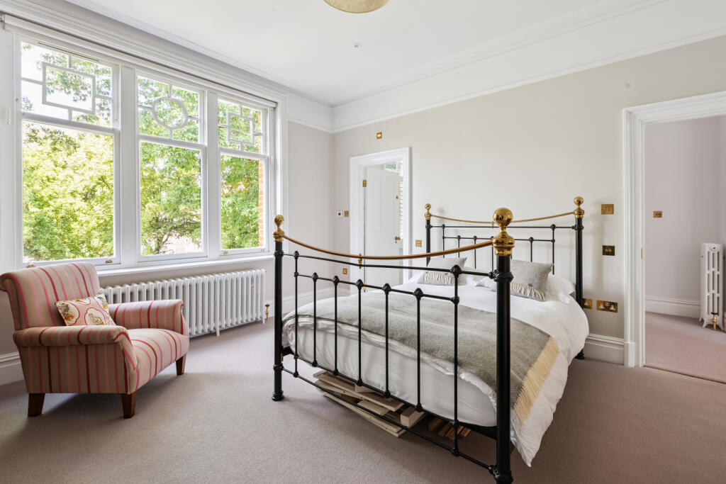 House in London - More