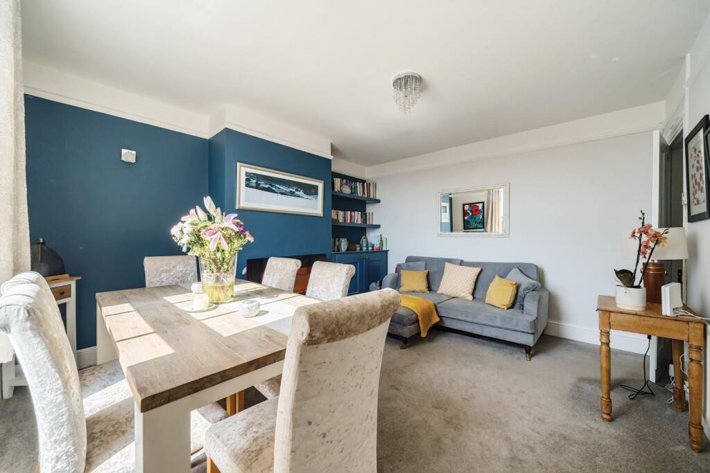 House in Maidstone, Sutton Valence - More