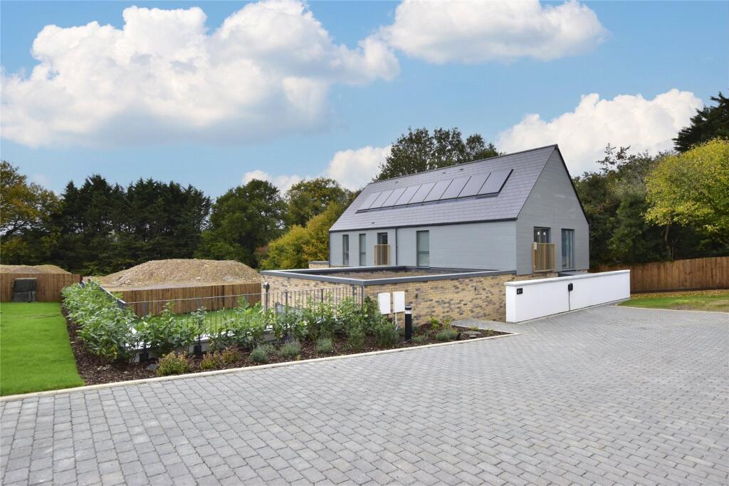 Main image of property: Toms Lane, Kings Langley, Hertfordshire, WD4