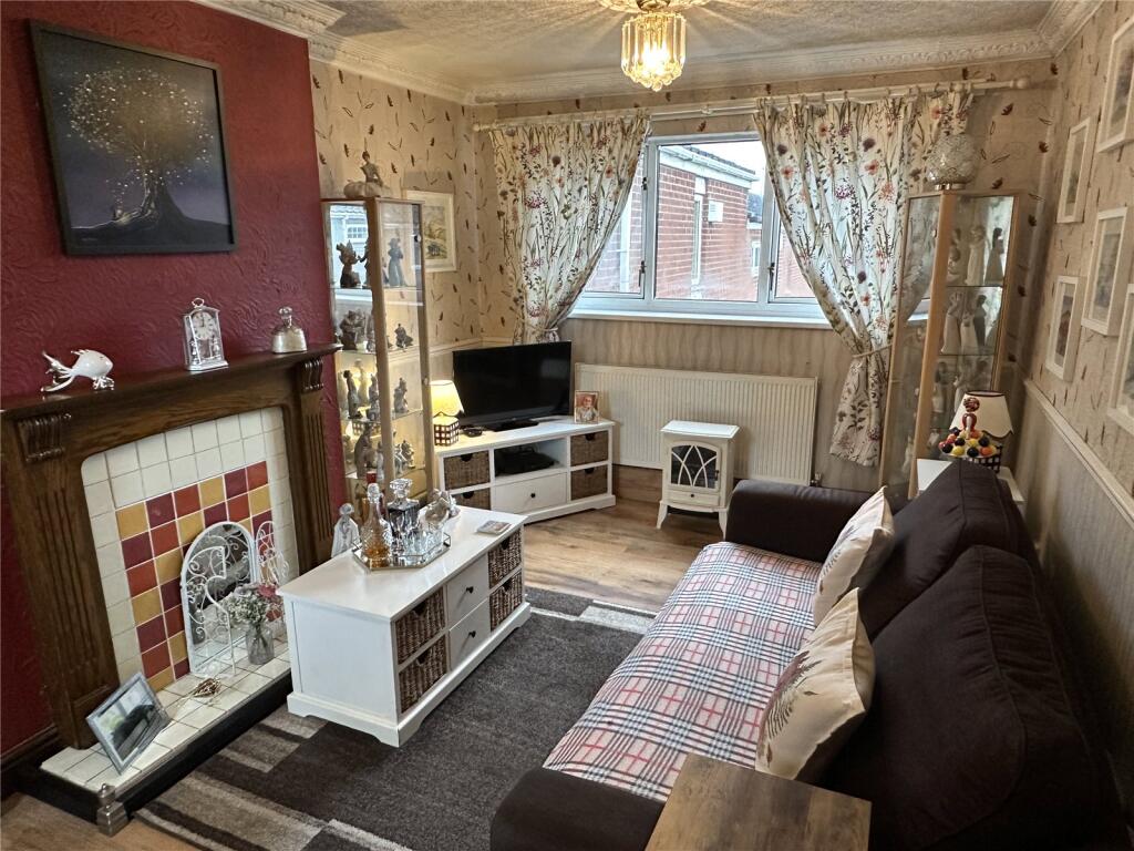 Waterloo Avenue, Birmingham, West Midlands, B37 photo 4