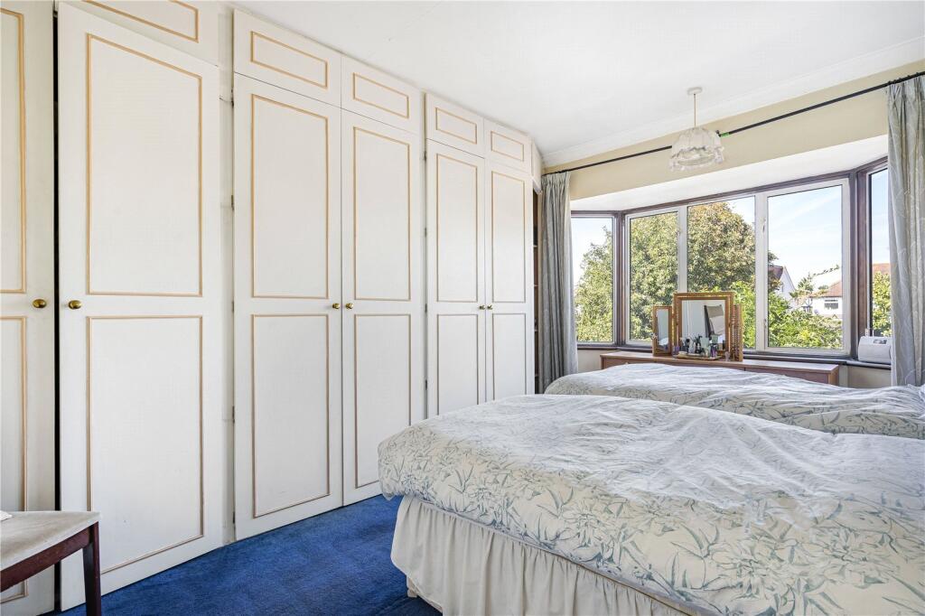 House in Twickenham - View 4