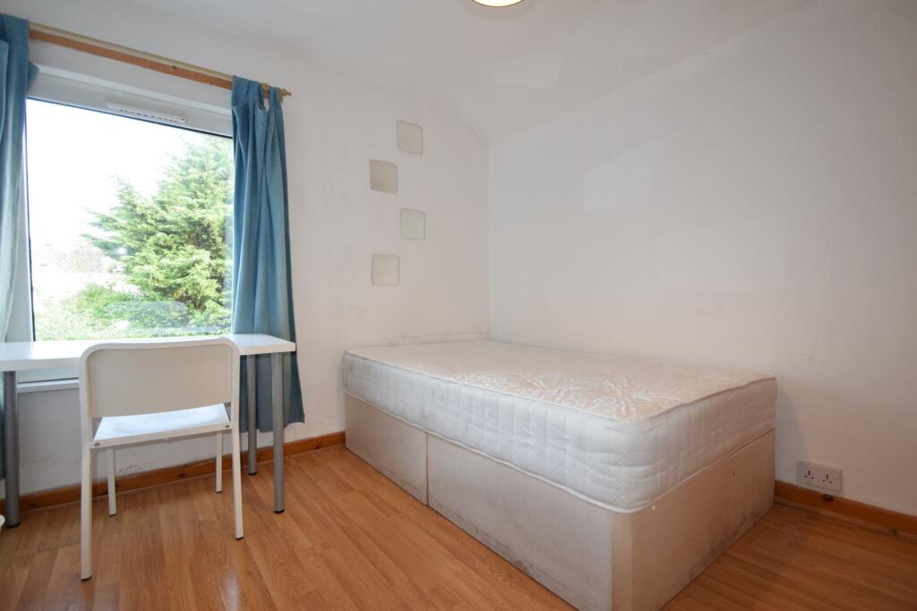 House in Cardiff - More