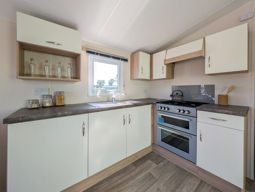 TW09 Europa Rosewood at Lakesway Holiday Home & Lodge Park Sampool Ln, Levens, Kendal LA8 8EQ photo 4