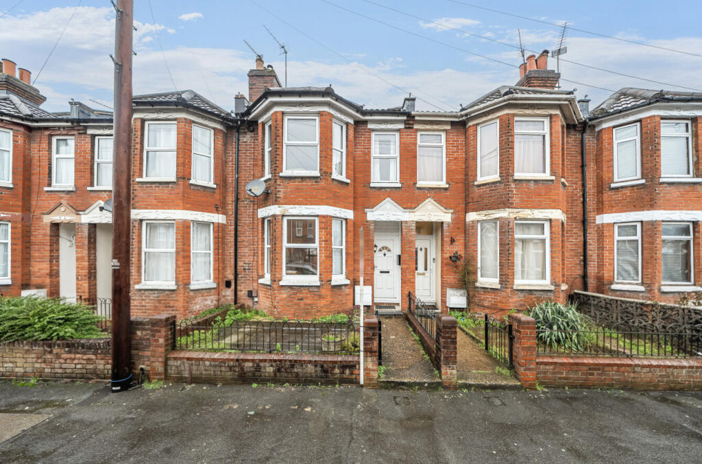 Main image of property: Cecil Avenue, Shirley, Southampton, Hampshire, SO16