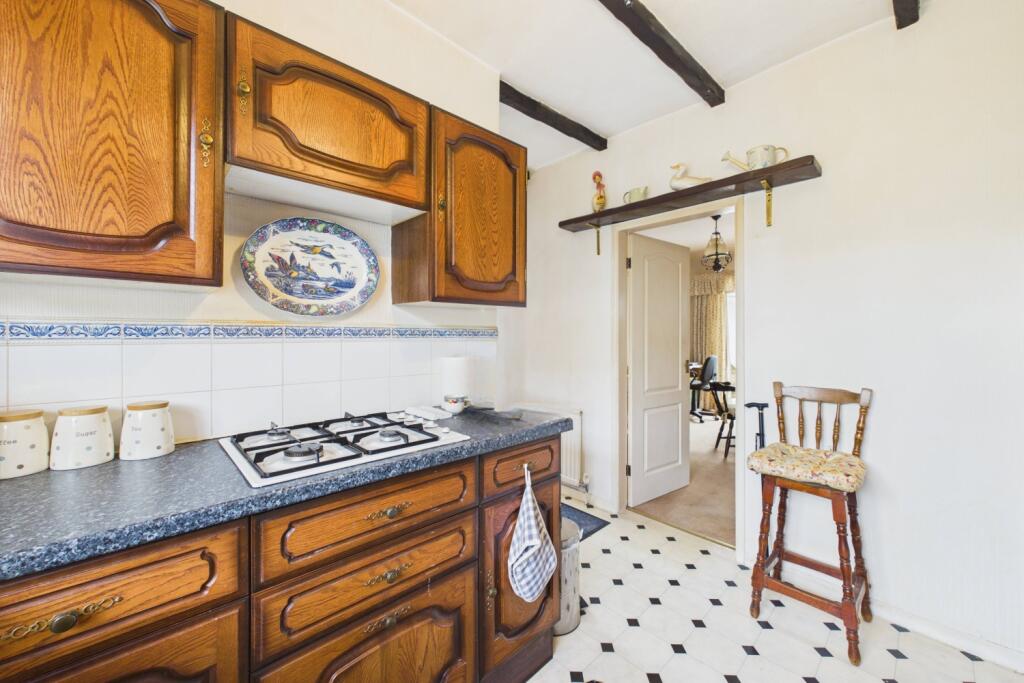 Seagrave Road, Sheffield, South Yorkshire, S12 - More
