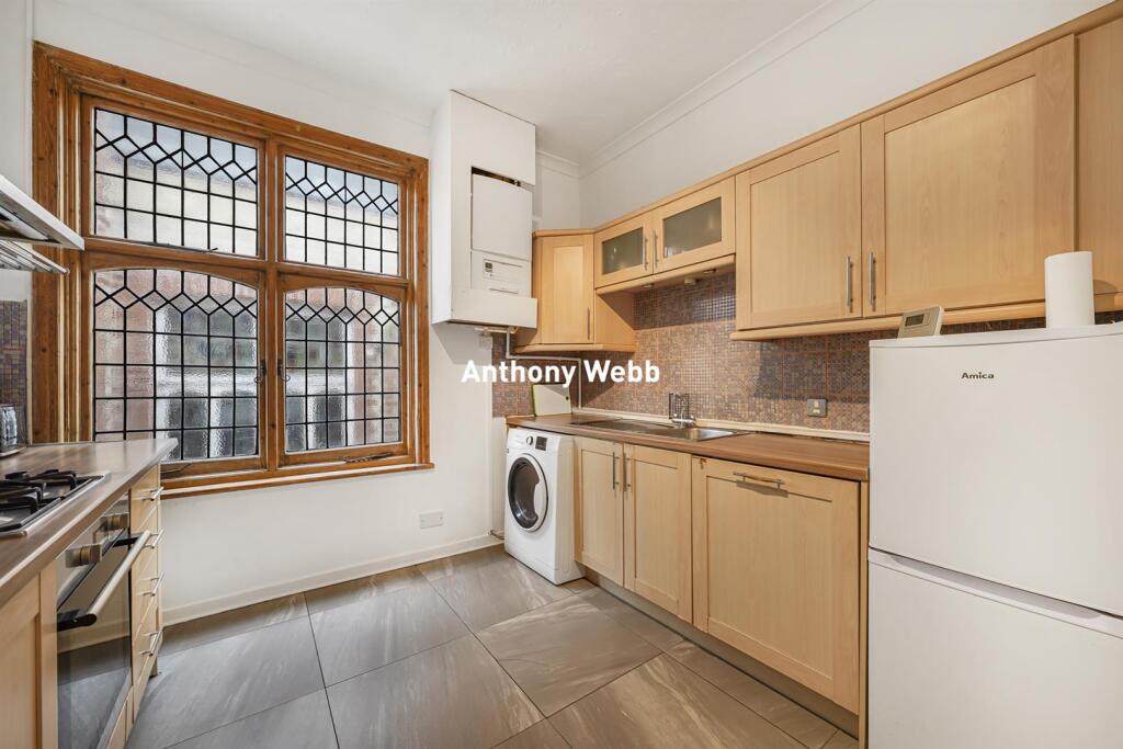 Apartment in London - View 2