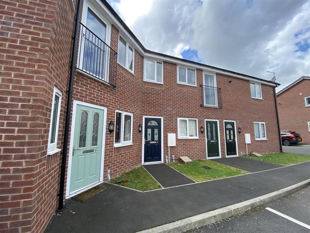 Main image of property: Nesbitt Close, Stafford, ST17 9TP