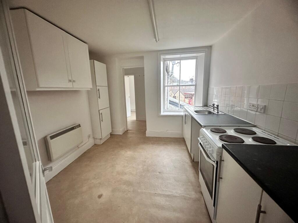 Additional image 6 of 9  - 11 East Street, Warminster, Wiltshire, BA12 9BY